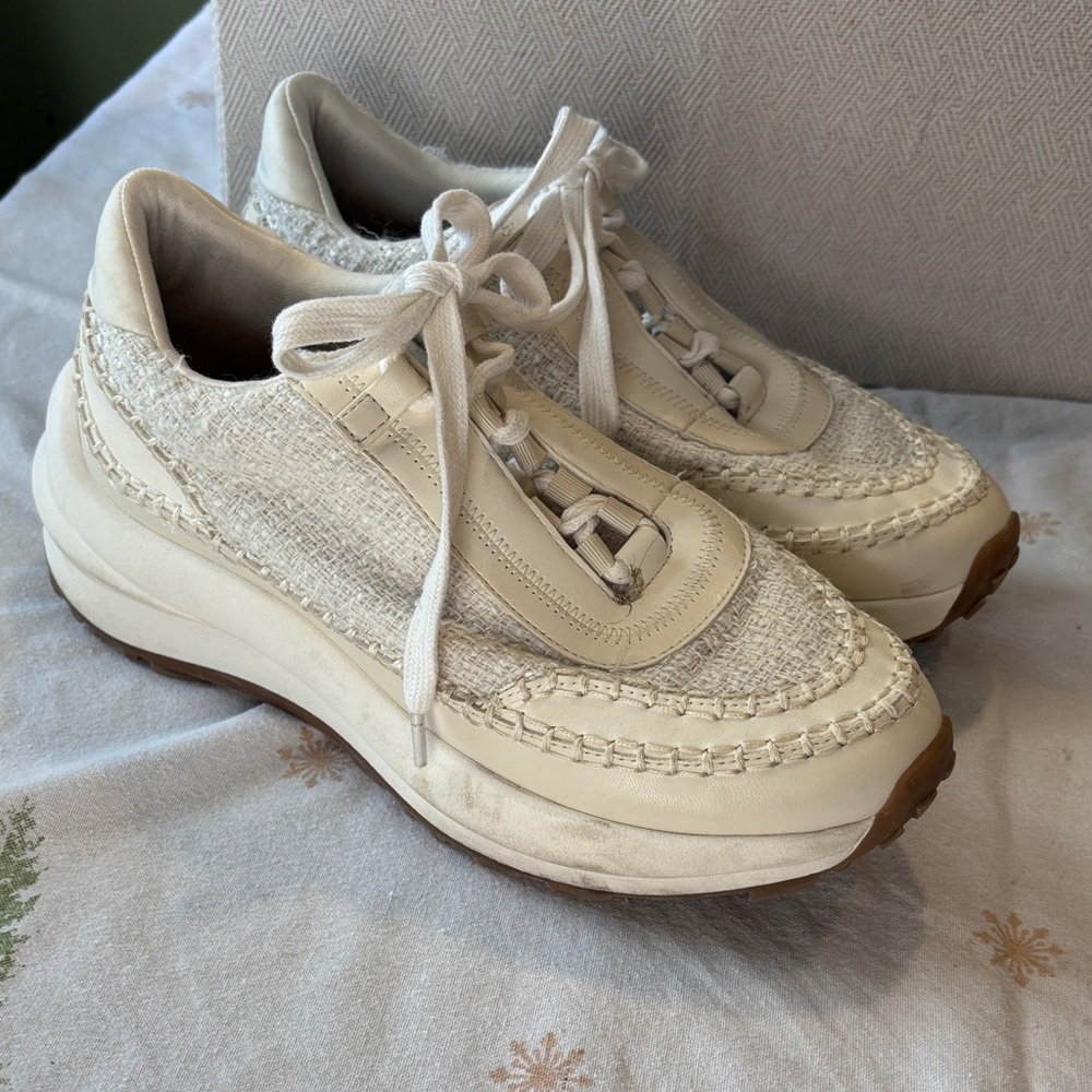 Altar'd State textured ,Cream colored Women's Shoes